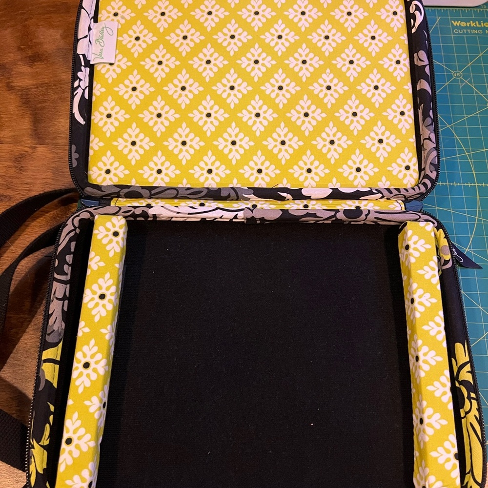 Vera Bradley Baroque Patterned Hard Shell Technol… - image 7